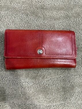 Fossil Leather Women's Wallet - Classic fold wallet
